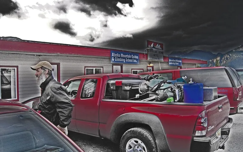 Two Guys, a F-150, and a $40 Bill: Inside America's Help-Wanted Hauling Economy